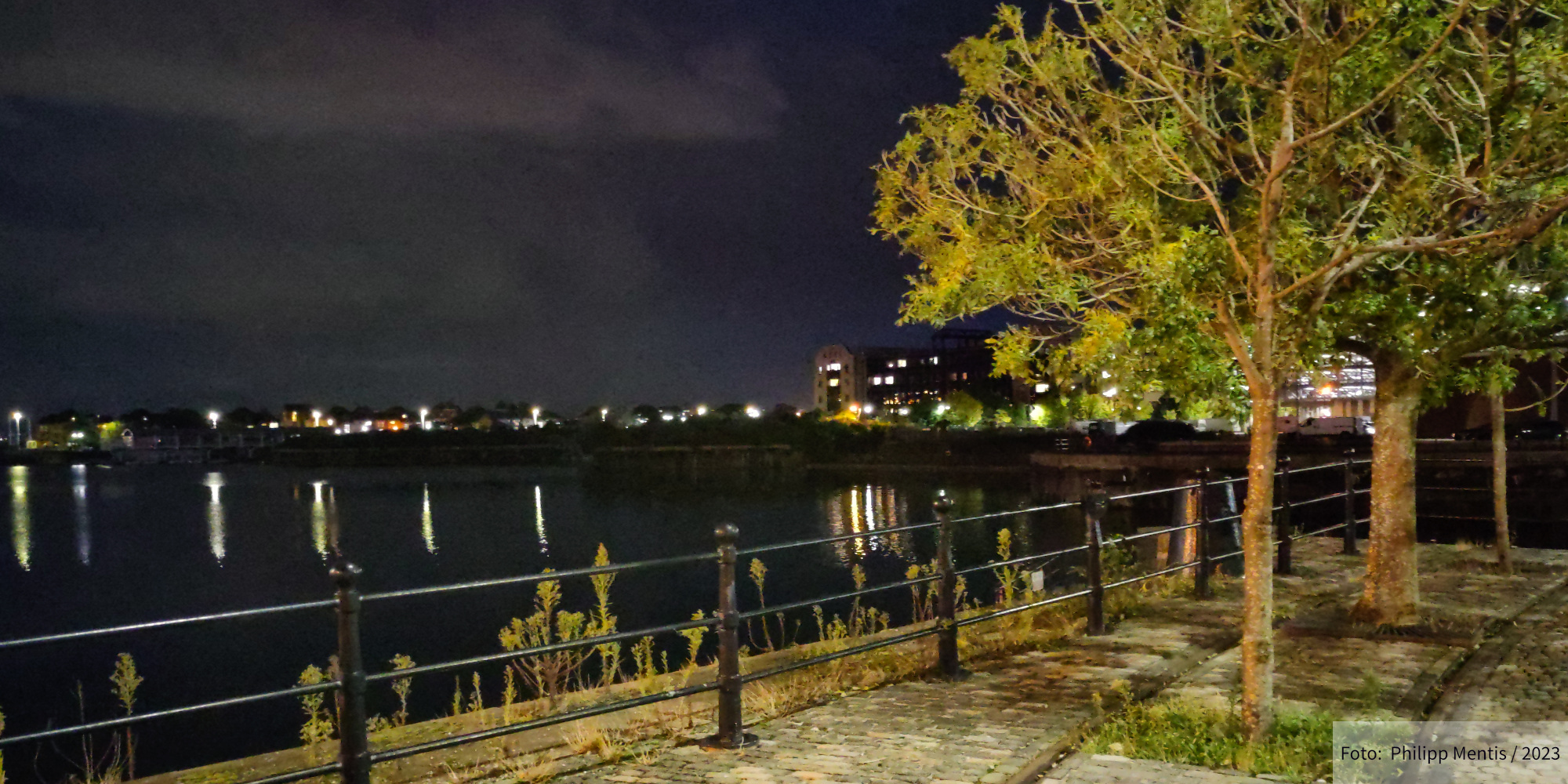 !B A view of the Mersey river in Liverpool late on a Fall evening.